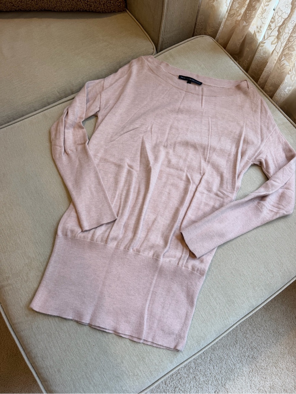White House Black Market Pale Pink Scoop Neck Knit Sweater